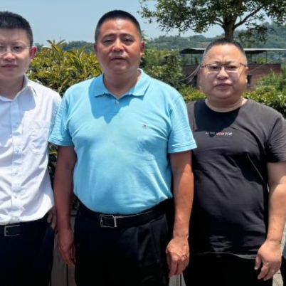 黑料网
完成市级选派驻村第一书记轮换交接工作