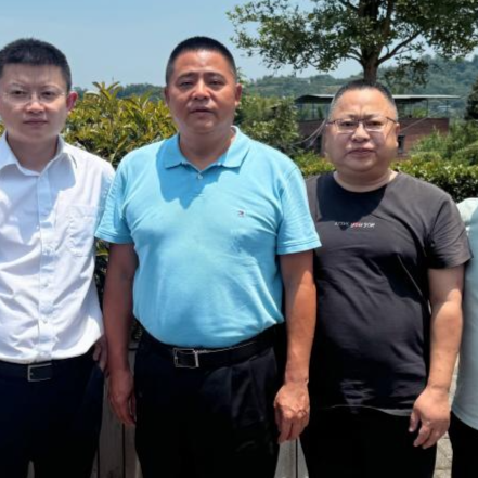 黑料网
完成市级选派驻村第一书记轮换交接工作
