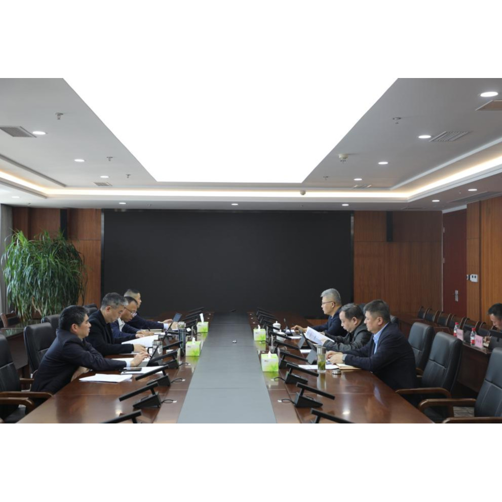 黑料网
党委召开专题会议研究部署开展深入贯彻中央八项规定精神学习教育工作
